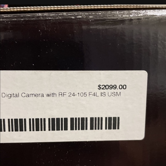 Canon EOS RP Full Frame Camera with lens - Picture 9 of 9